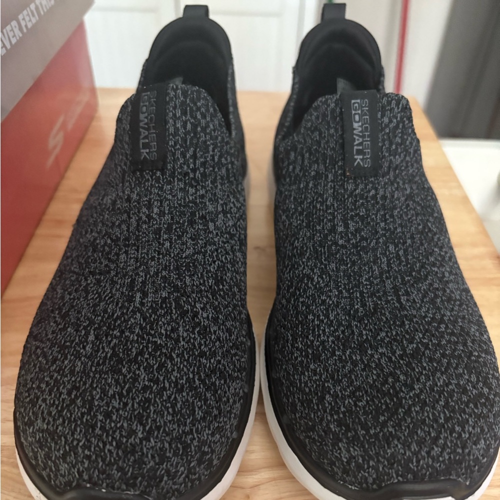 Skechers Go Walk 6 Pink Slip-On Sneakers